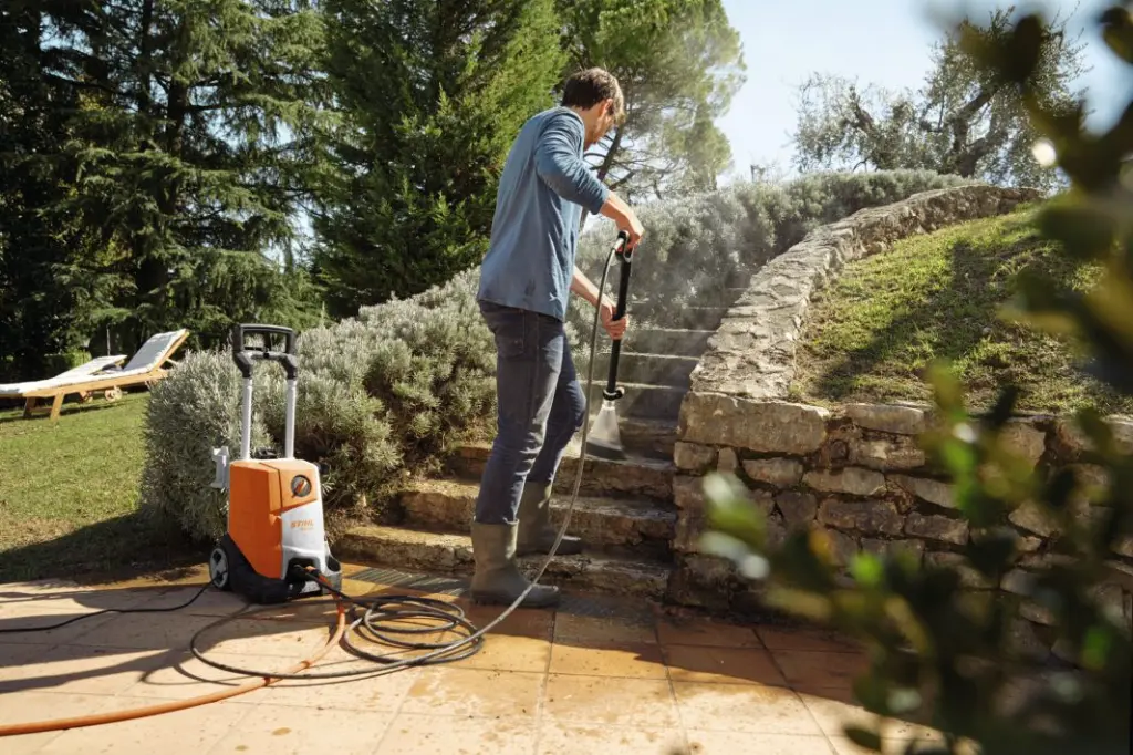 STIHL-4950-011-4529.webp
