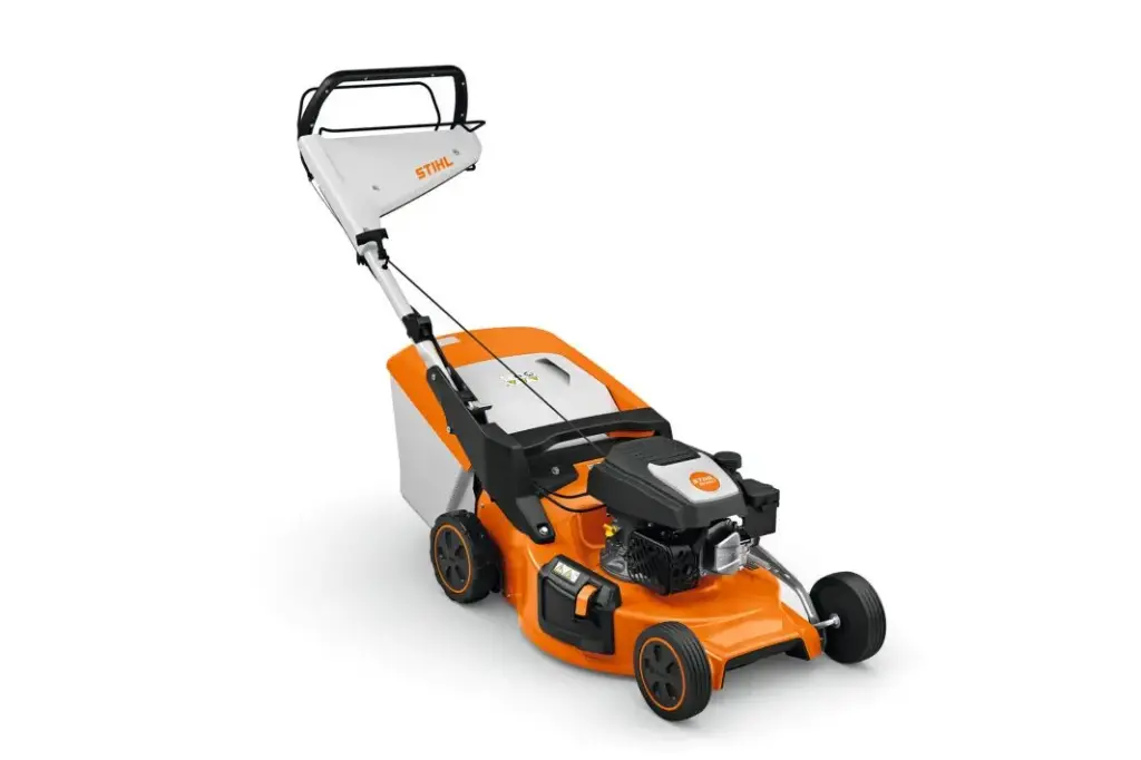 Cortacésped a Nafta STIHL RM 253: Para Jardines Medianos y Grandes